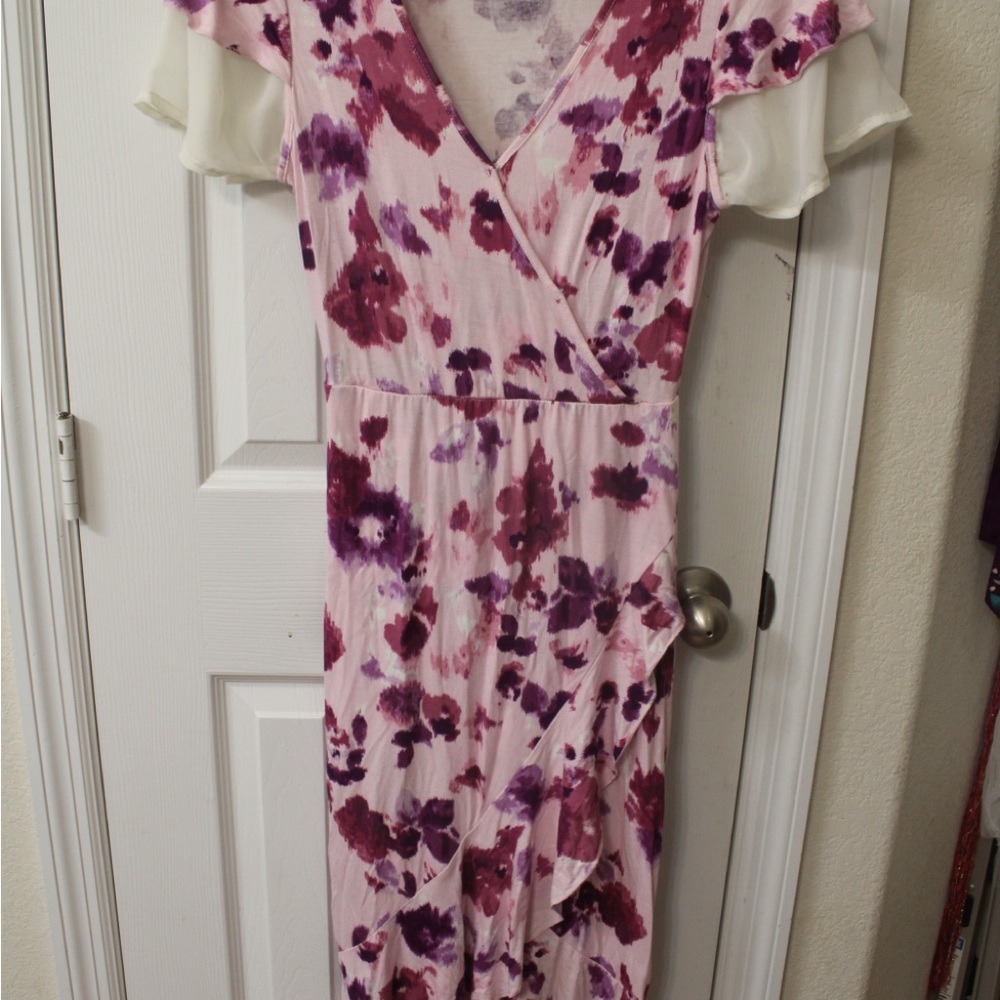 Juicy Couture Size M White and Purple Wrap Maxi Dress with Flutter Sleeves